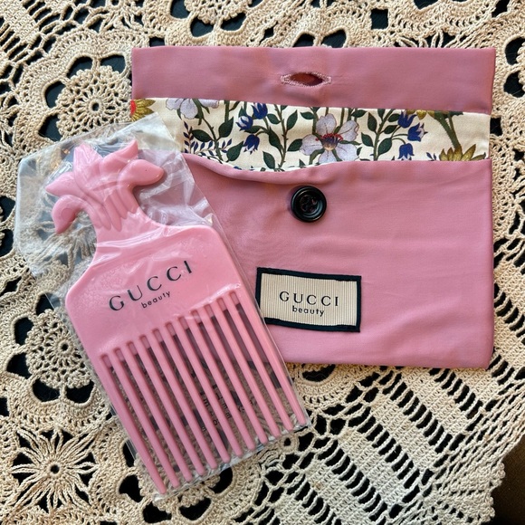 Gucci Accessories - Gucci Beauty Comb with Pink Pouch with Floral Trim